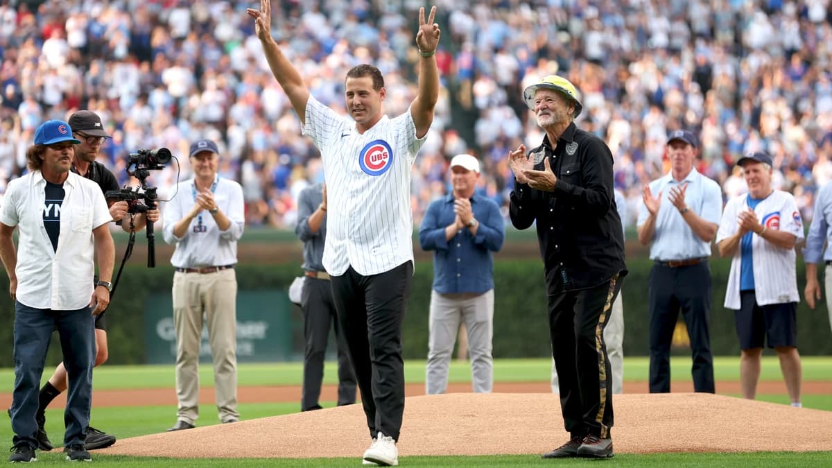 WATCH: Anthony Rizzo snags homer from Cubs' Michael Busch in right field bleachers at Wrigley Field