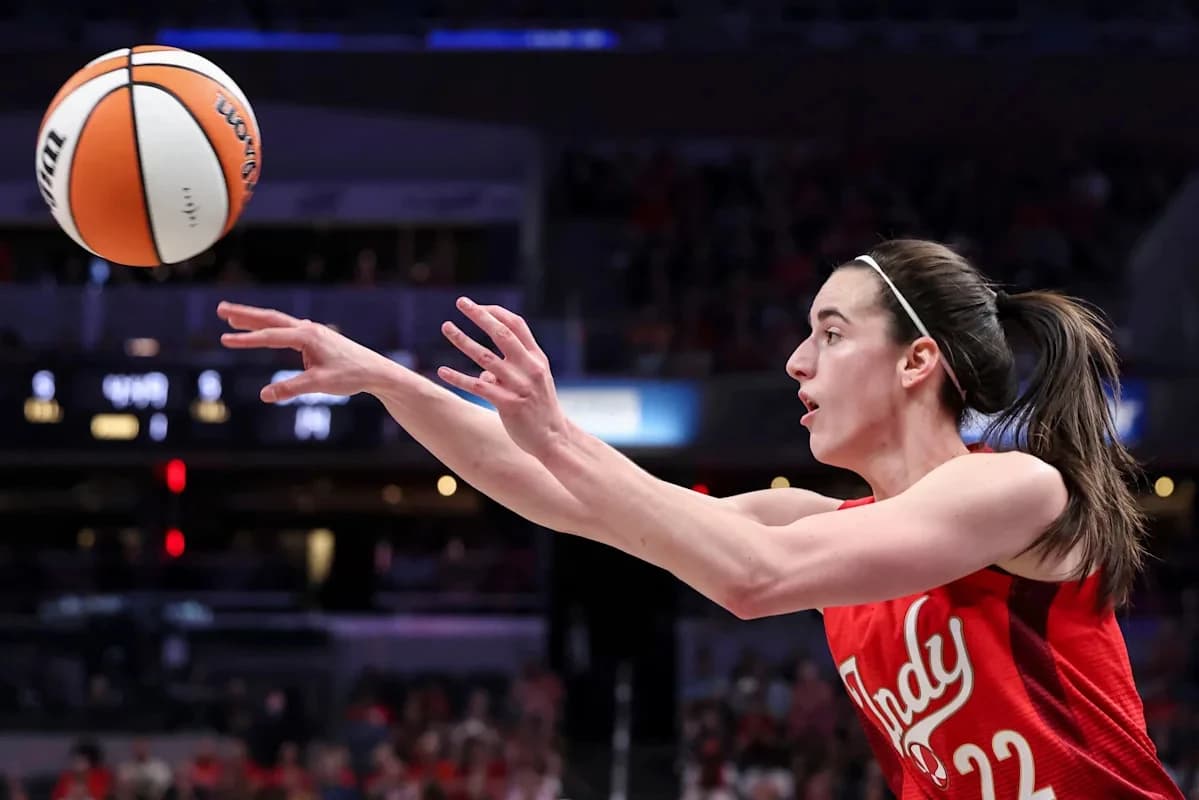 Watch Fever's Caitlin Clark pick up a technical 90 seconds into game vs Liberty