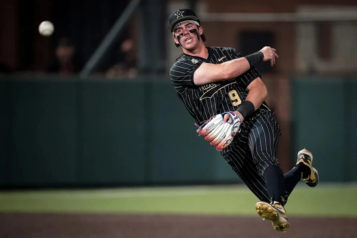 Watch Vanderbilt baseball pull off hidden ball trick vs Alabama