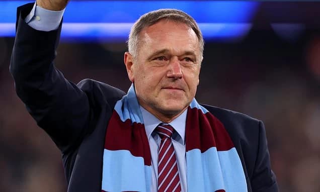 West Ham legend Ludek Miklosko dead aged 64: Tributes pour in for 'gentle giant' as former Hammers g