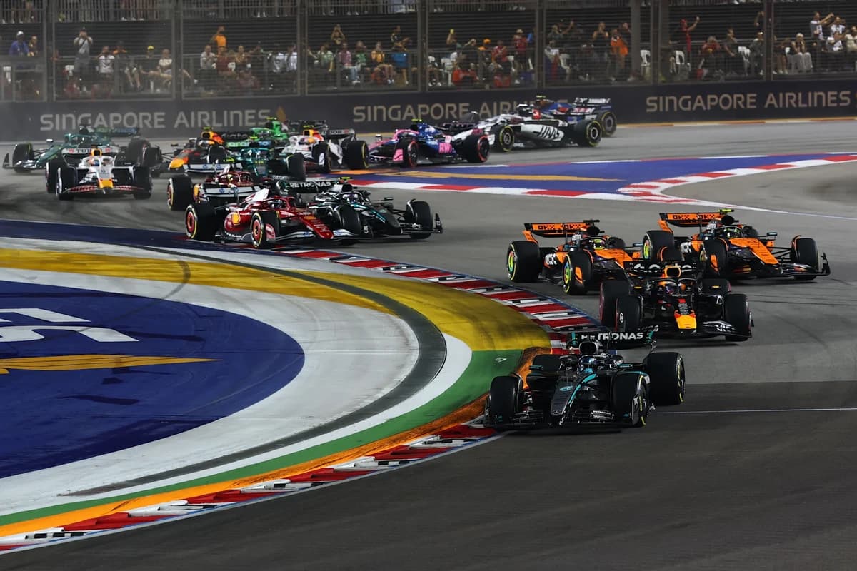 What time is the 2026 Singapore GP and how can I watch it?