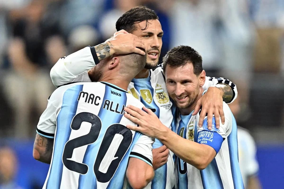 Who has qualified for the knockout stages and which teams have been eliminated from the World Cup?