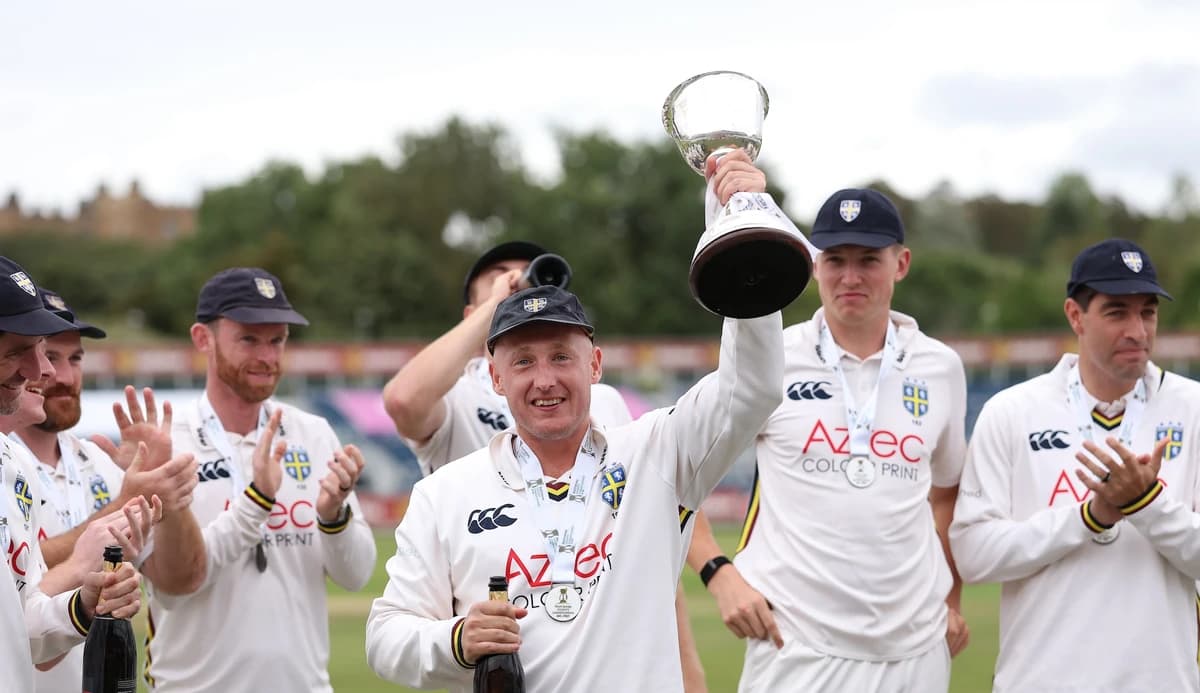 Who was promoted and relegated in the 2026 Rothesay County Championship?