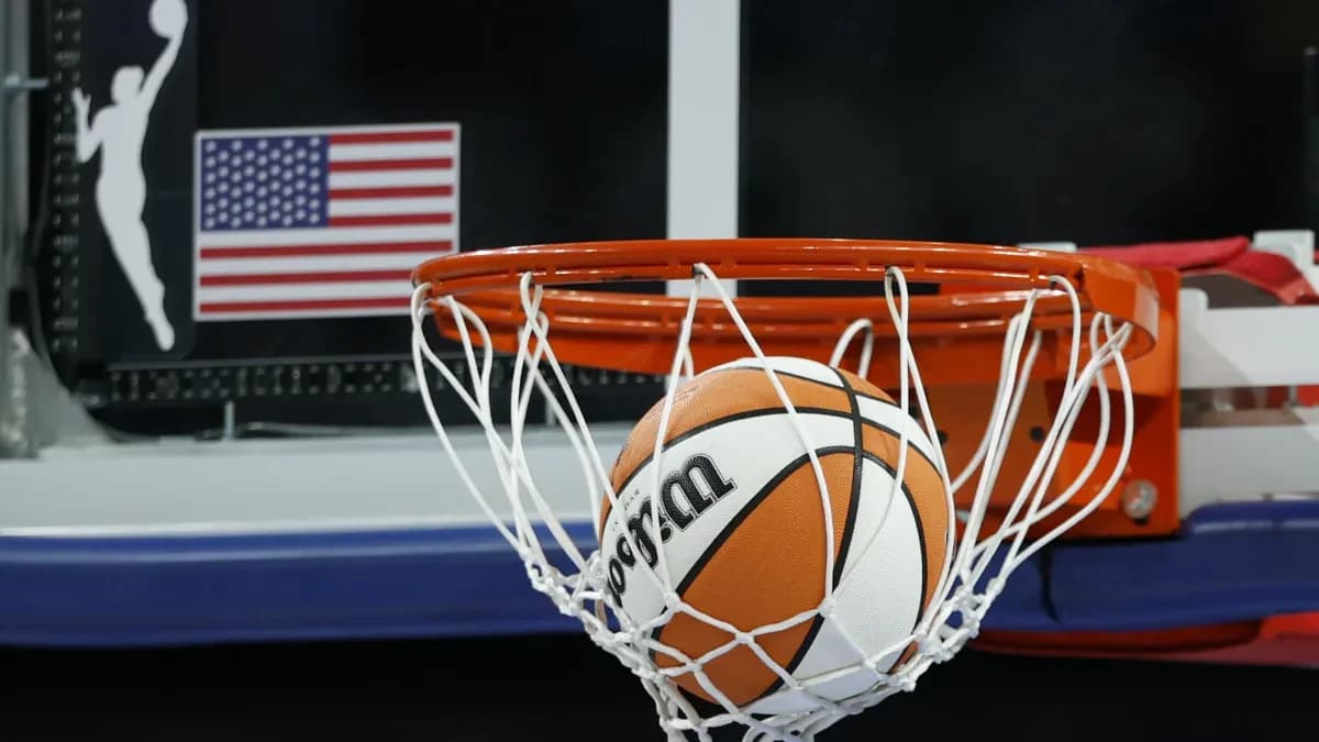 Why former NBA player says he's declaring for the WNBA