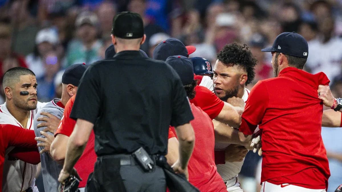 Willson Contreras throws helmet at Cade Cavalli after 'sit down boy' comment starts Red Sox-National