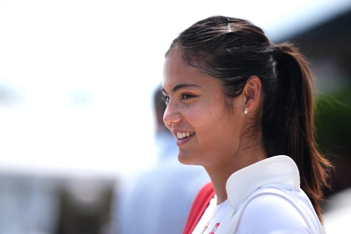 Wimbledon LIVE: Star players stage protest, Raducanu faces late injury decision