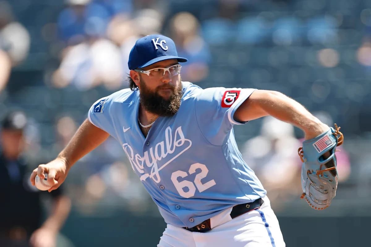 Witt homers as the Royals earn their fifth straight win with a four-game sweep of the Athletics
