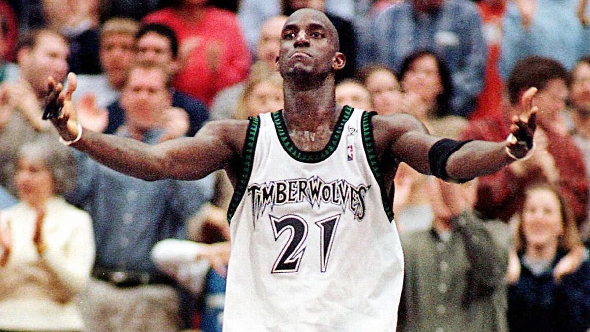Wolves to retire Garnett's 21 after Celtics game