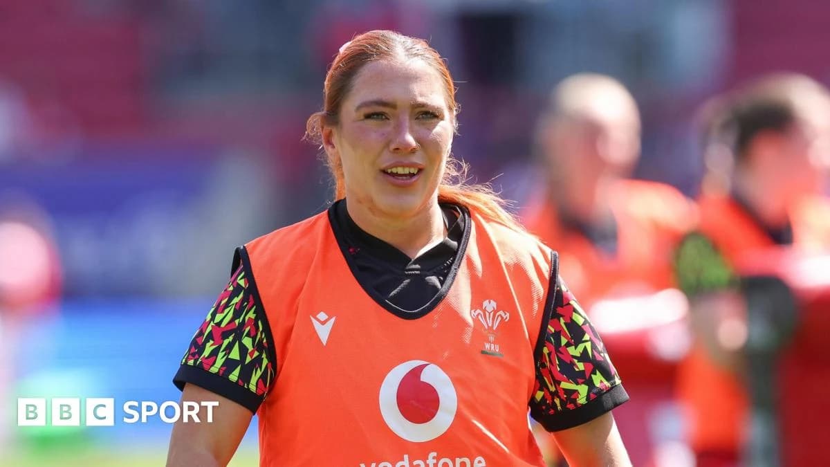 Women's Six Nations: Wales make three starting changes for Ireland