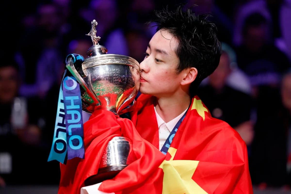 Wonderkid Wu Yize makes snooker history in style in one of the greatest Crucible finals