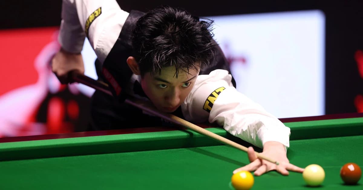 World Championship LIVE - Wu hopes to extend lead over Allen