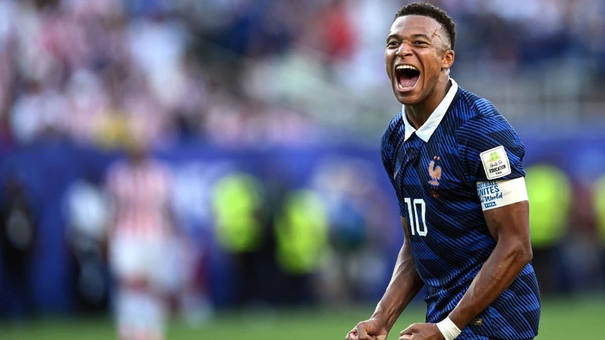 World Cup updates: France take on Morocco in first...