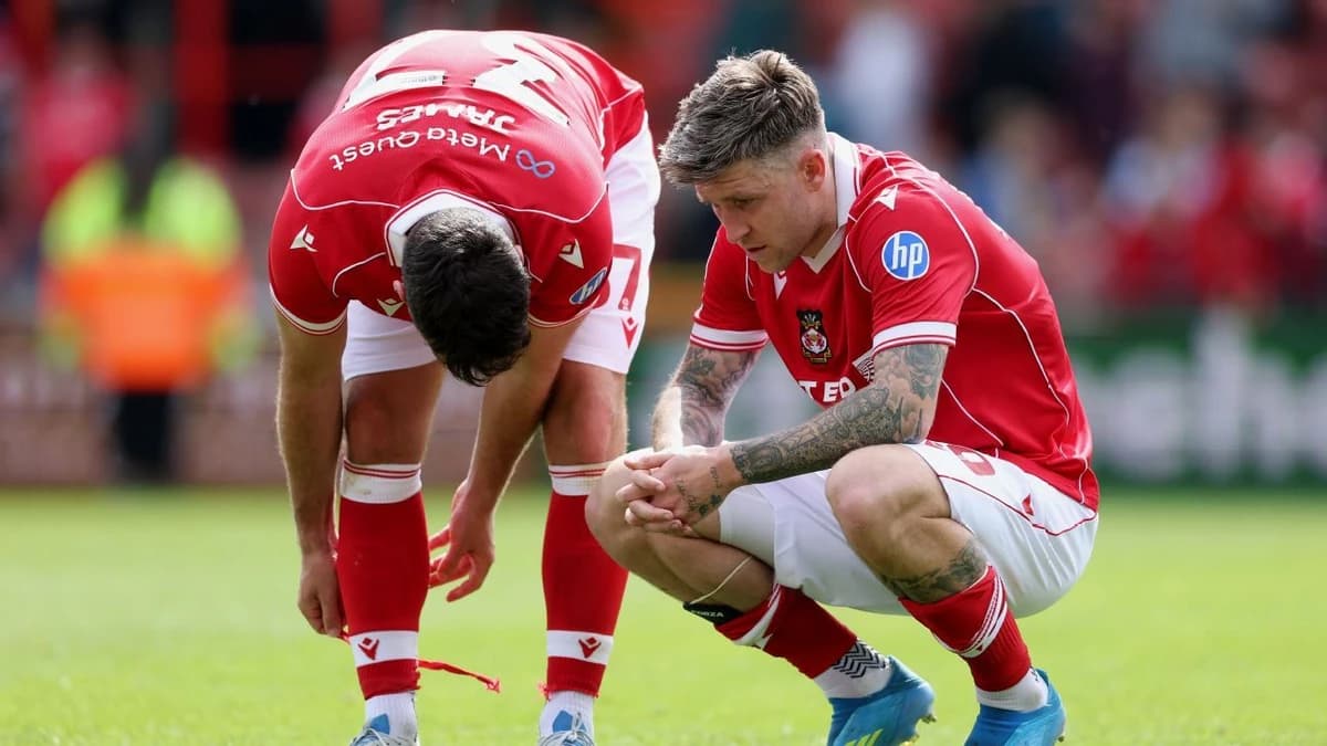 Wrexham boss eyes signings after missing playoffs