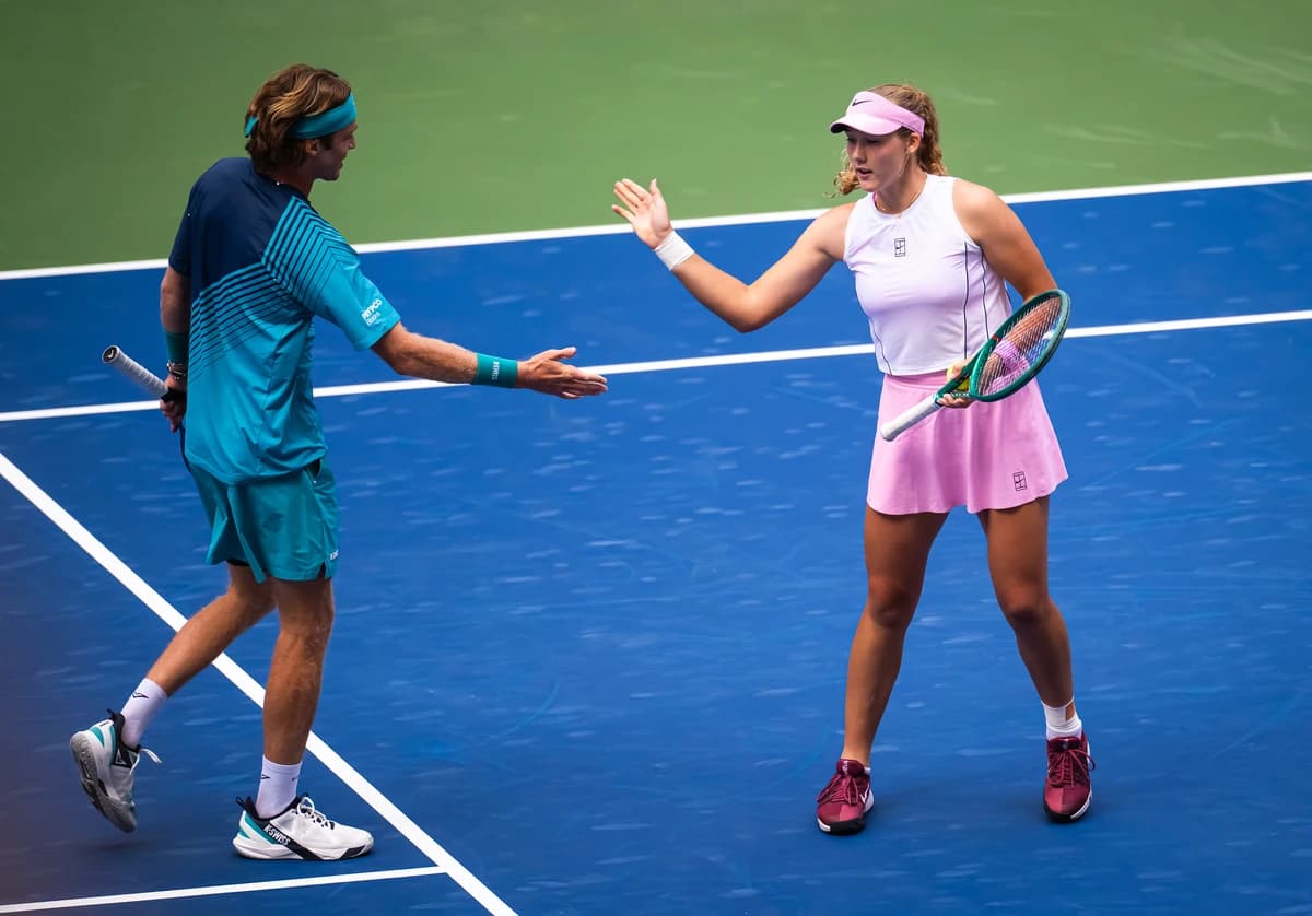 WTA stars Andreeva, Bencic, Svitolina and Muchova reach US Open mixed doubles semis
