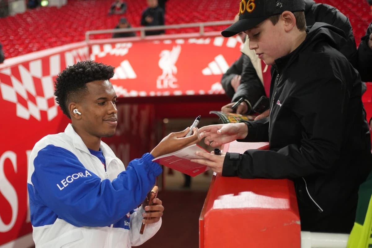 Xabi Alonso explains Estevao omission after Chelsea’s Carabao Cup exit
