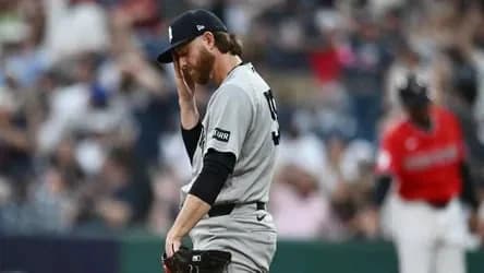 Yankees bullpen collapse, defensive miscues lead to 6-5 loss to White Sox in extra innings