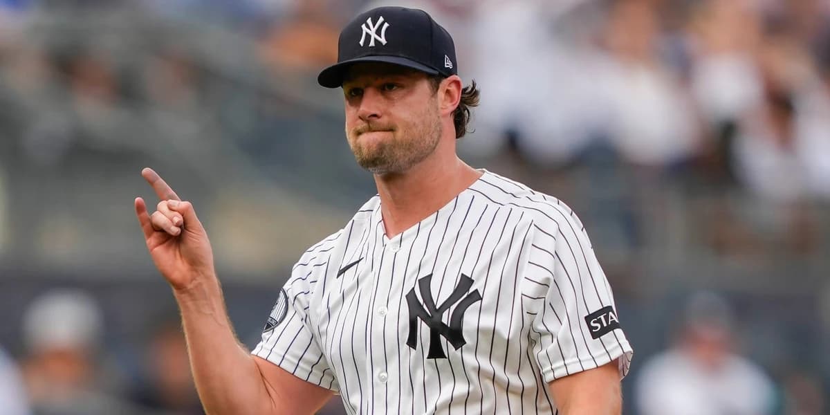 Yanks' past, present, future coincide as Cole hits milestone -- and kids steal show