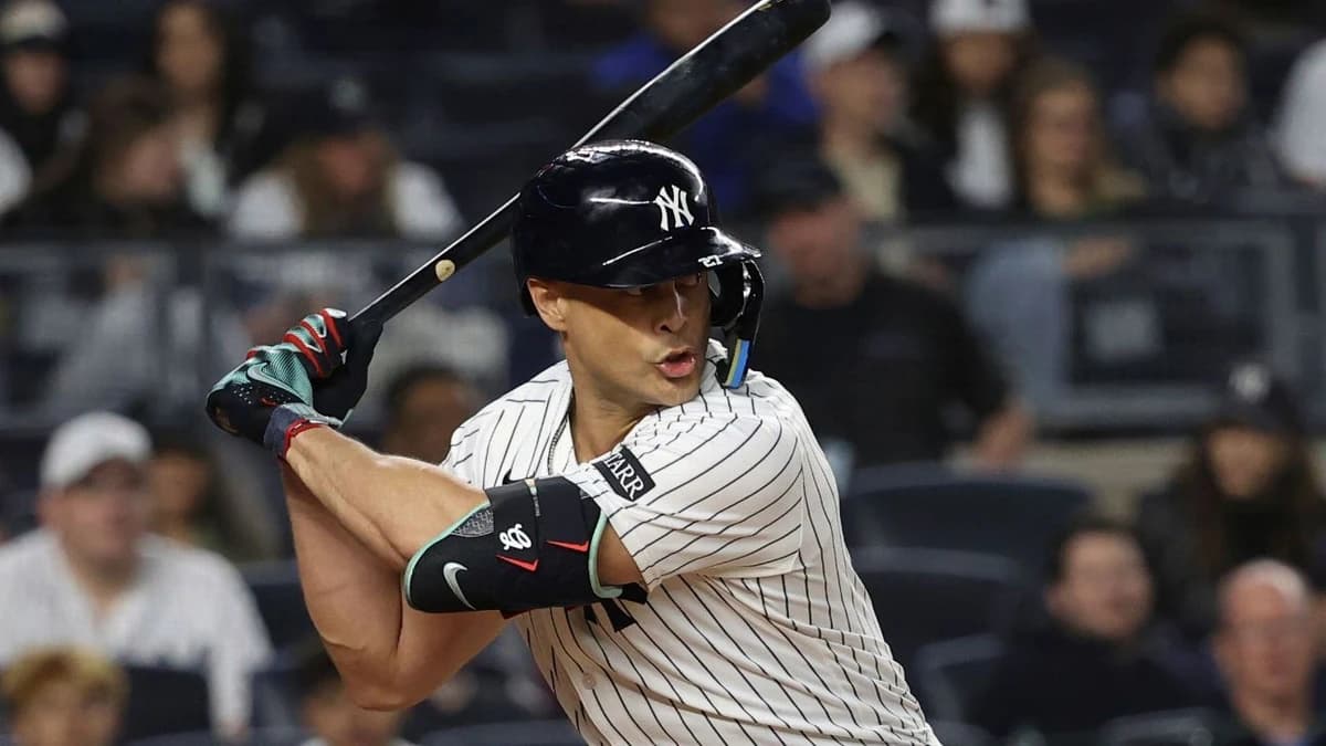 Yanks' Stanton suffers setback, return in jeopardy