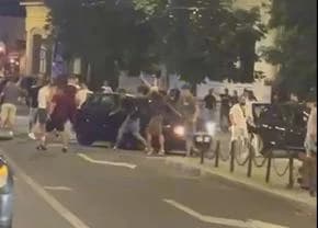 Zeci de suporteri arestați în urma scandalului-monstru de după Petrolul - Rapid