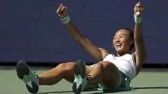 Zheng stuns Swiatek after winning another set from 5-0 down