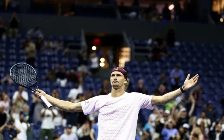 Zverev out-lasts Sonego in wild five-setter to advance at US Open
