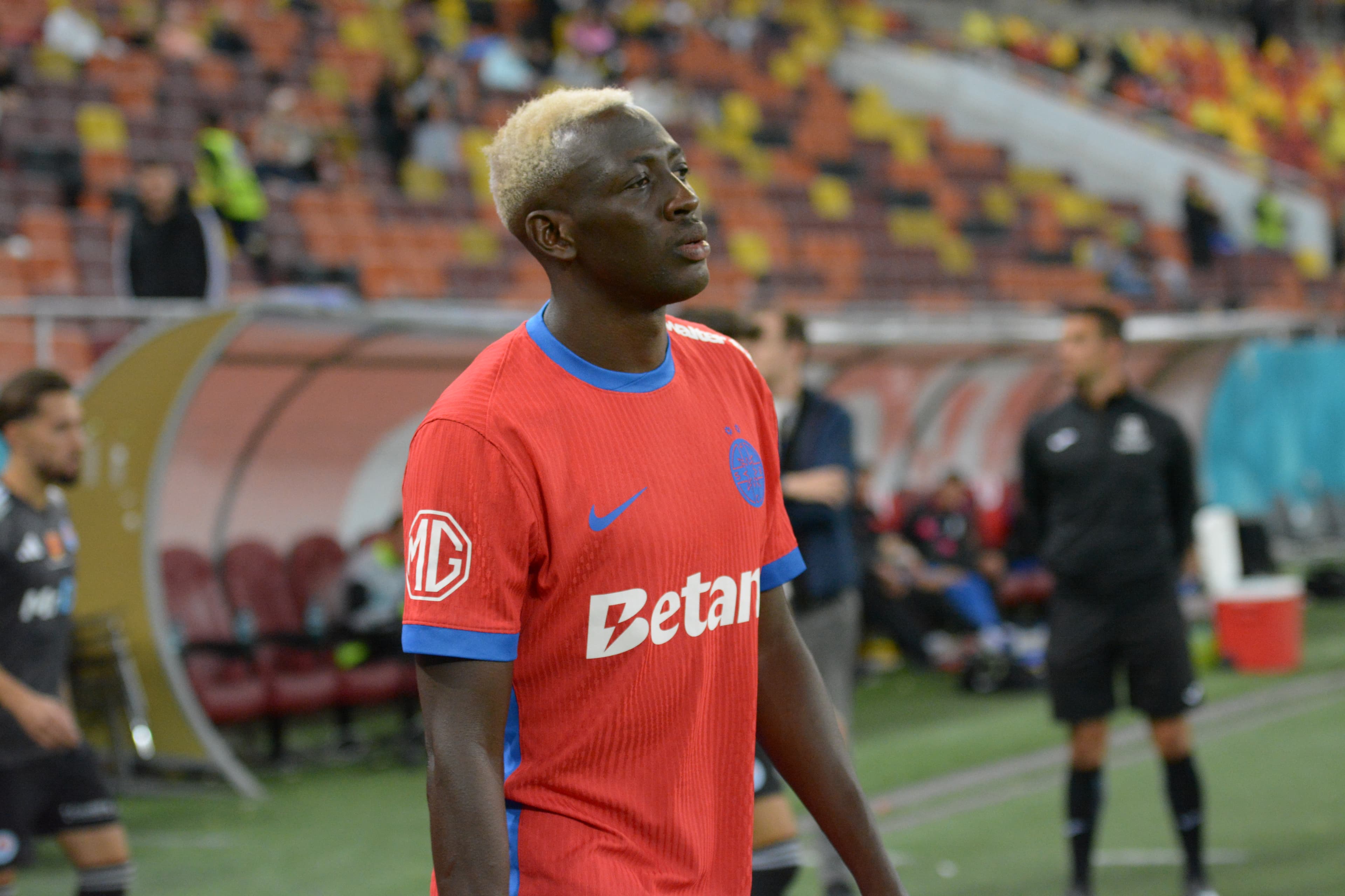 Baba Alhassan a semnat: contract pe doi ani, după plecarea de la FCSB