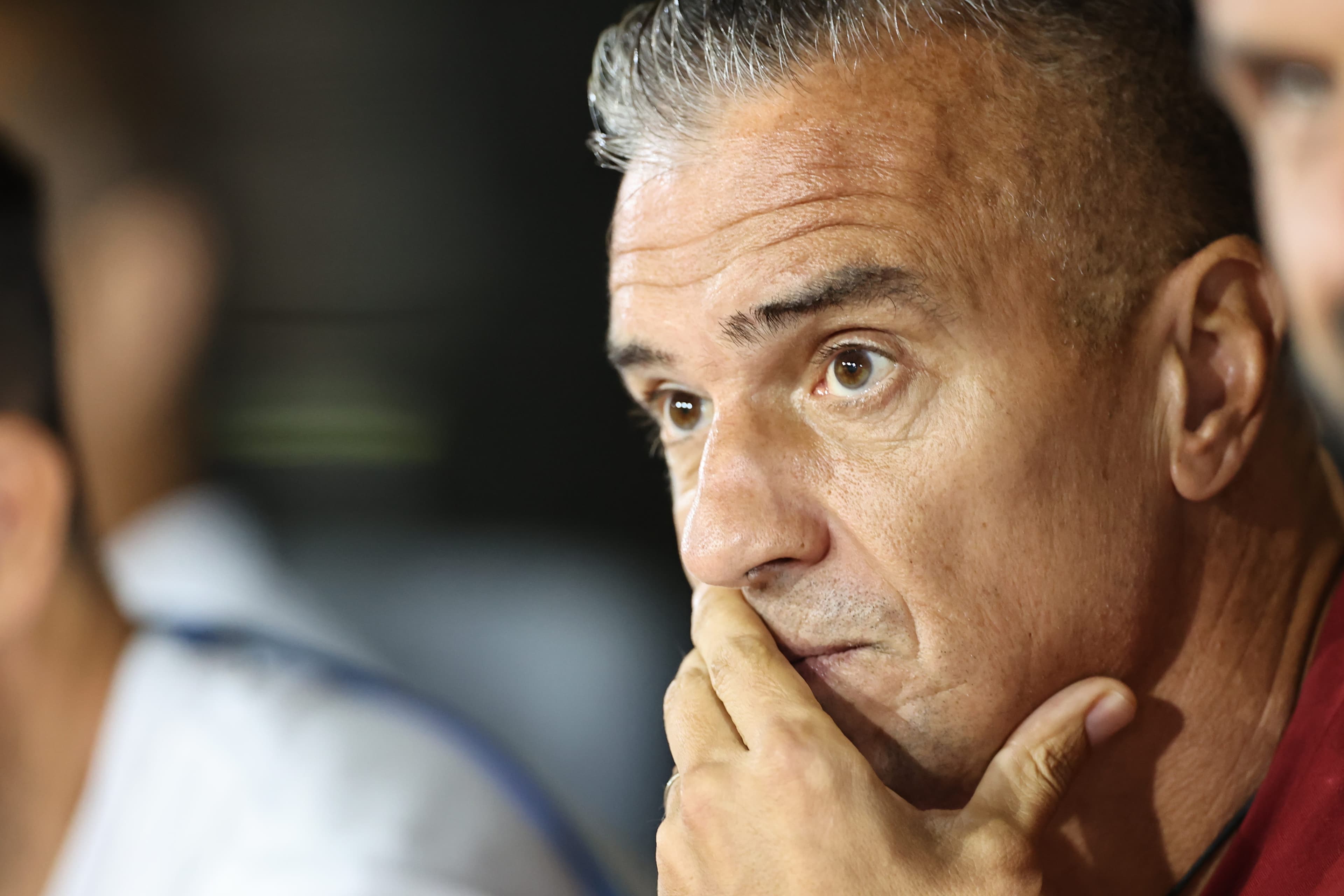 Pancu, ironic la adresa celor de la CS Rapid: ”Am cerut să nu mai tundă iarba și să sape câteva grop