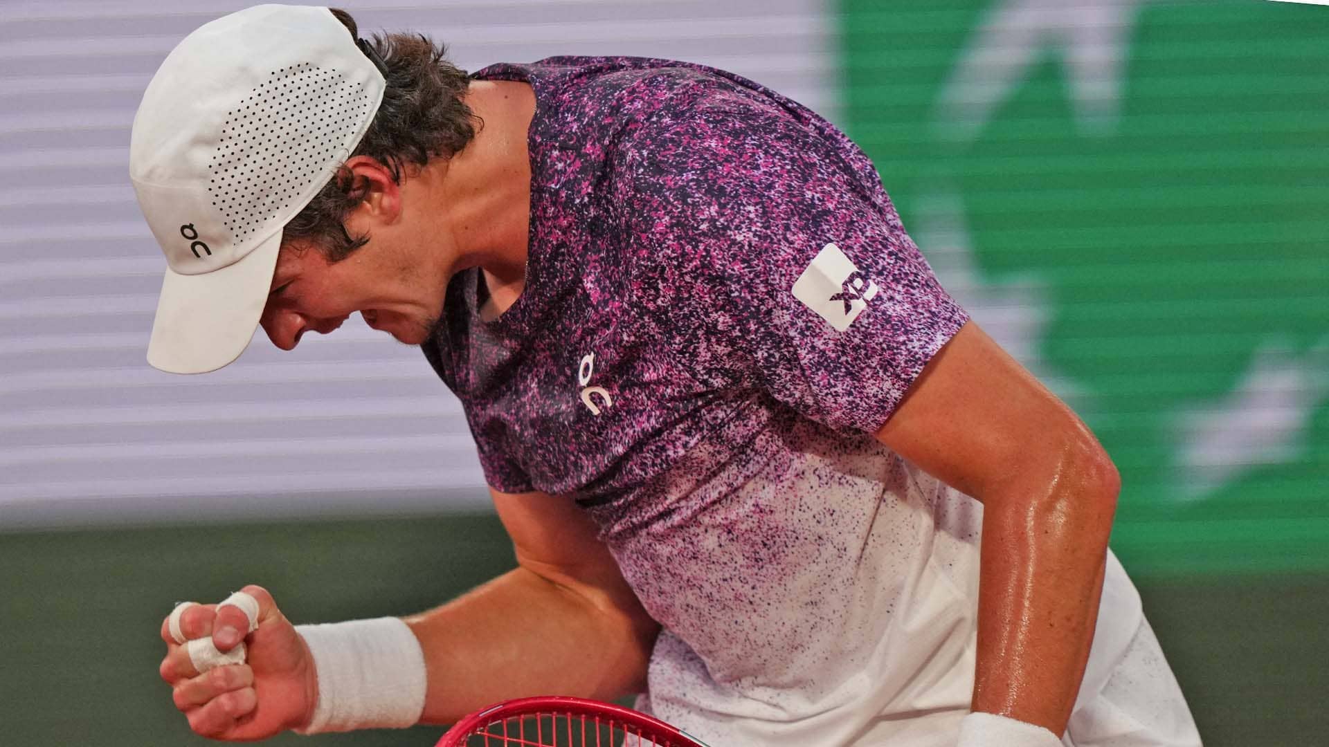 Fonseca backs up Djokovic upset, ousts Ruud to reach Roland Garros QFs
