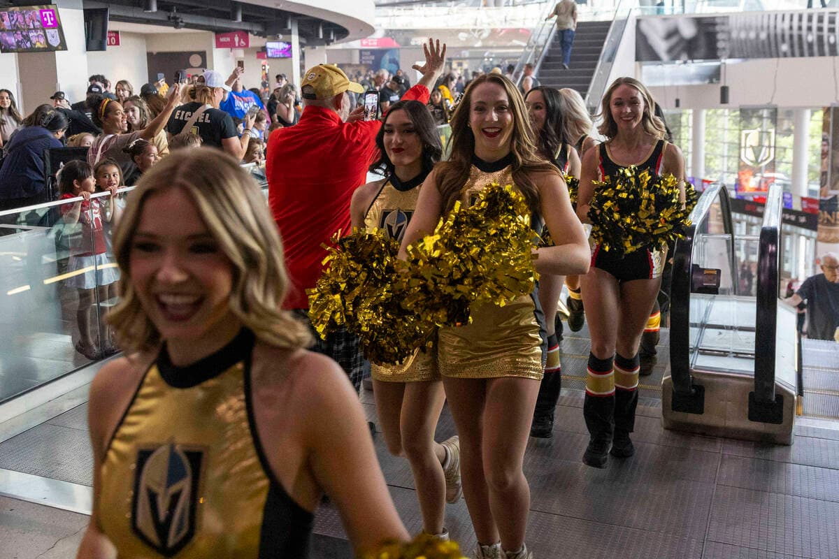 ‘Like we’re there’: Golden Knights fans feel Stanley Cup scene at watch parties